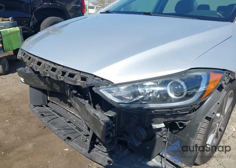 2017 Hyundai Elantra Limited z USA, uszkodzony, nr VIN 5NPD84LF7HH129207